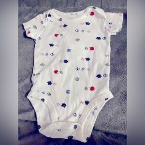 Carter’s Onesie 0-3 Months